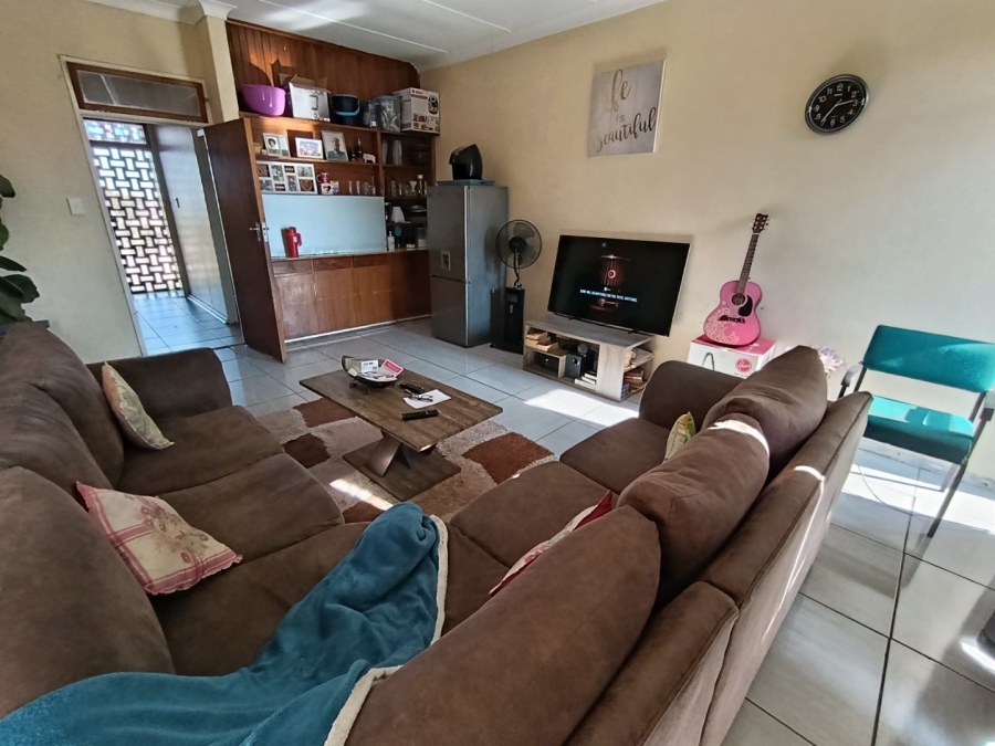 To Let 1 Bedroom Property for Rent in Bloemfontein Free State